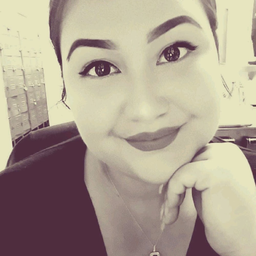 Meet your Posher, Olivia